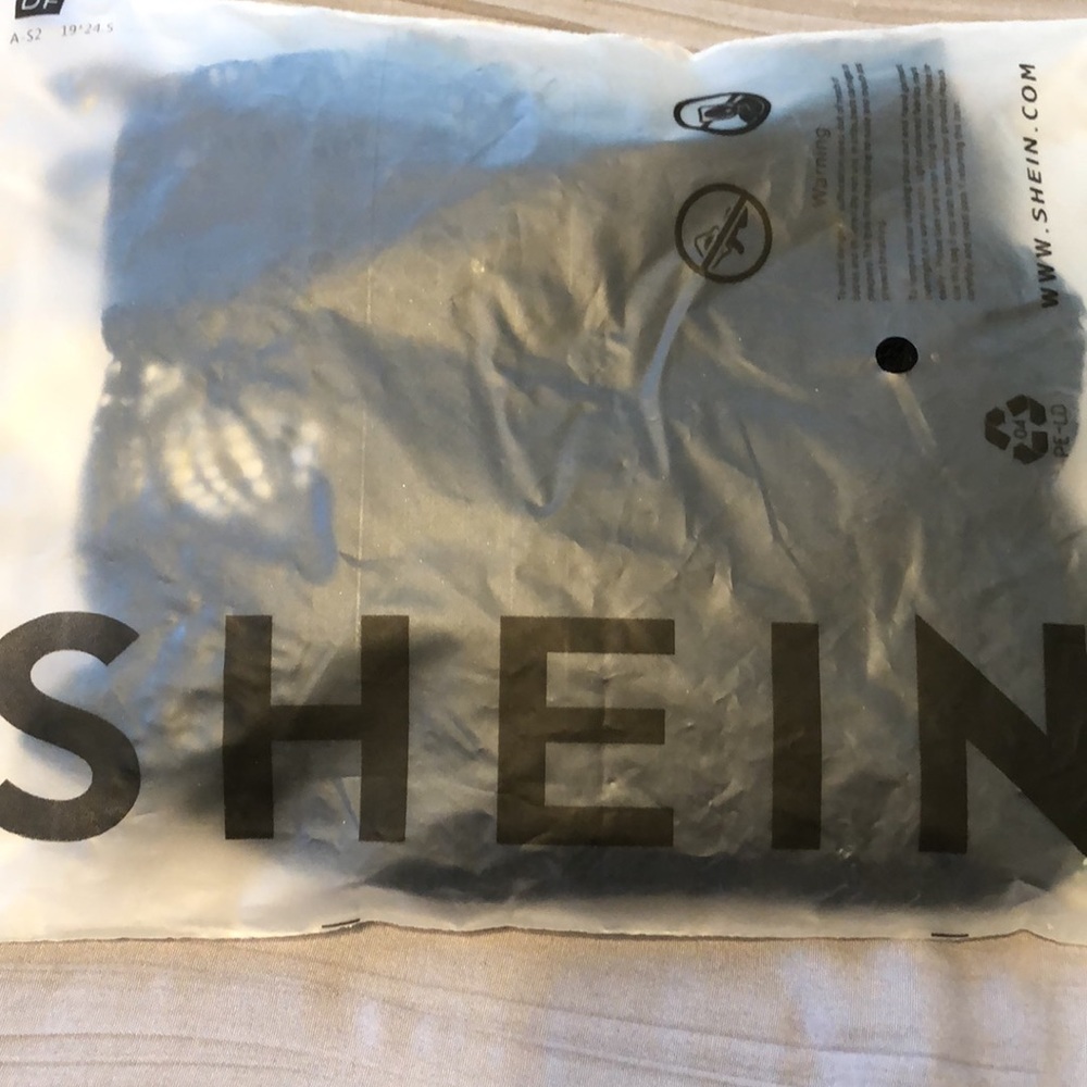 Shein bralette - Picture 4 of 4